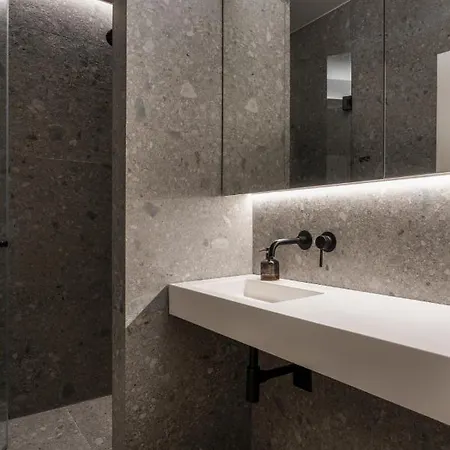 Architect's Seafront Flat 아파트 스플리트
