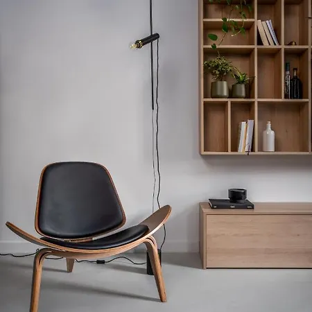 Architect's Seafront Flat Apartment